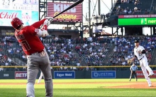 「完璧なボール球だ」大谷翔平の特大弾を生んだ“悪球打ち”に敵バッテリーも愕然「打てるのは地球上でオオタニだけ」