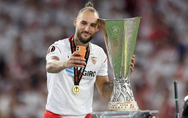 セビージャがセルビア代表MFグデリと2026年夏まで契約を延長…今季は公式戦53試合に出場