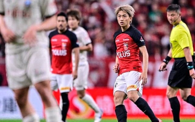 浦和MF小泉佳穂が語るオウンゴールへの感情。「ネガティブな感情は誰も持っていない、むしろポジティブな感情でプレーしていた」…川崎は退場者出すも「11人でも点を取りたかった」