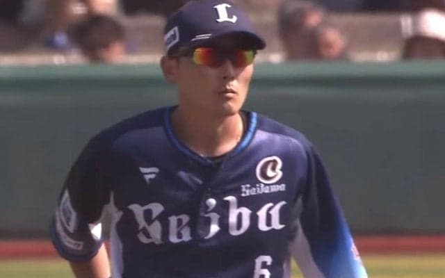 激ムズ体勢から“高速バックトス”「ほぼ手品」　無駄ゼロの超美技が「意味不明」
