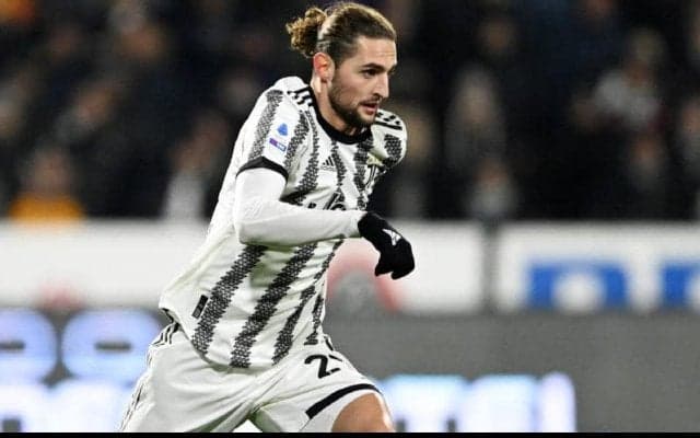 ユナイテッド、ラビオ代理人と接触…移籍の可能性を探る