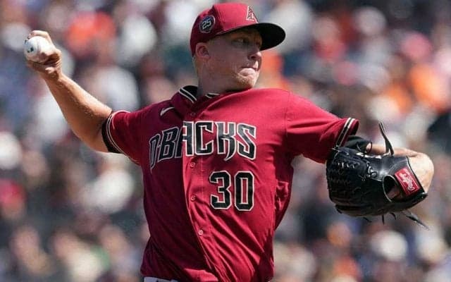 【MLB】元ヤクルト守護神、驚異の17戦“ゼロ行進”　防御率18.00→2.41…33歳の大ブレーク