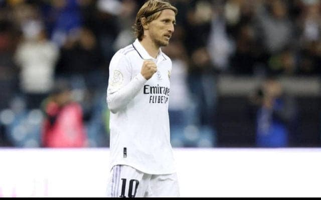 レアル・マドリー、名手モドリッチとも新たに1年契約！　クロースとともに残留決定