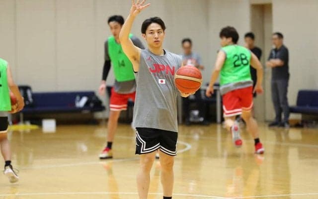 日本代表が2カ月後のワールドカップに向けて15名で始動…河村勇輝「ワクワクしています」