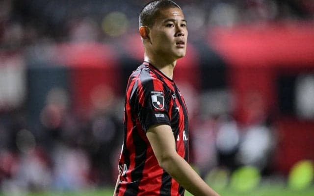 「もう溶け込んで見える」J1名古屋へ合流初日の188cm大器FWを「違和感ない」の声が迎える！ 札幌ファンからも「名古屋で良かった…」と期待の声