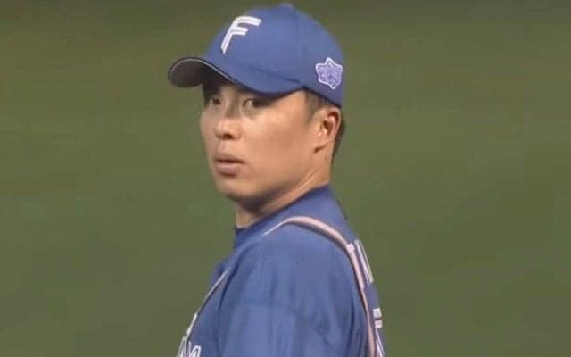 名球会男もお手上げで「エグい」　剛腕の“火の玉直球”が「分かってても打てない」