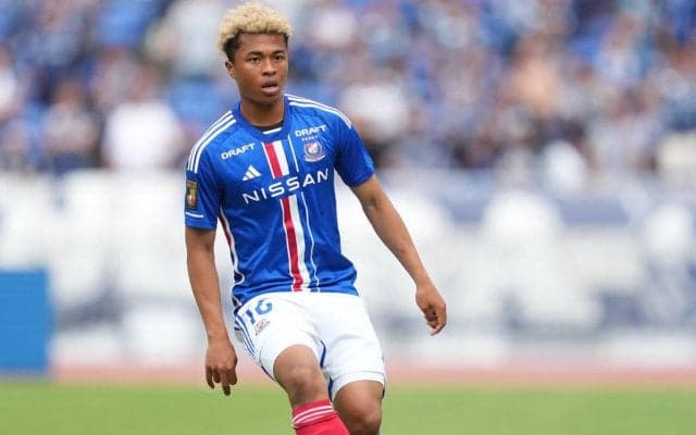 鮮烈な印象を残したE-1選手権から1年。パリ世代・筆頭ボランチが直面するマリノスの壁/藤田譲瑠チマ（横浜F・マリノス/MF）【新しい景色へ導く期待の選手/vol.16】