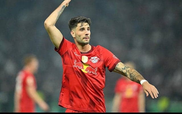 リバプールがショボスライ獲得を検討…複雑な契約状況が大きなネックか？