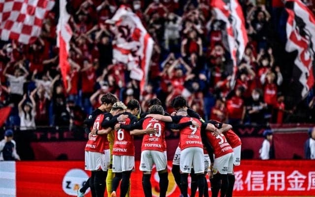 「変わらなすぎじゃない??」浦和レッズが所属2選手の幼少期写真を公開して「誰でしょう」と問題出すも「原型残り過ぎだろｗ」と正解続々！「この頃から面影が」など大反響