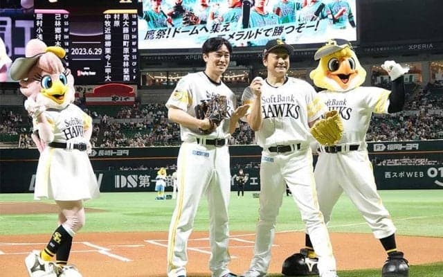 香取さんの始球式に“粋なキャッチ”　ベテラン左腕の心意気を「称賛したい」