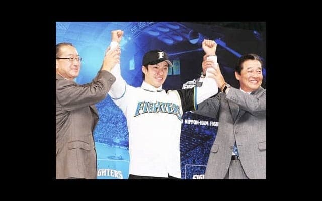 斎藤佑樹「北海道の人たちに毛嫌いされているんじゃないか…」たったひとりの日本ハムの入団会見に不安を抱いていた