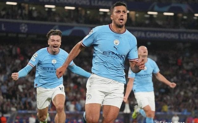 「日本語ですやん!」今月来日の３冠王者マンチェスター・シティの日本語投稿に驚きの声！ 和風イラストにも「待受決定やん」の声