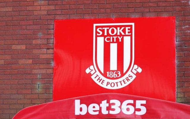 模様が印象的！ストーク・シティの2ndユニフォーム、3色大小の六角形敷き詰めた寒色系で鱗のようにも