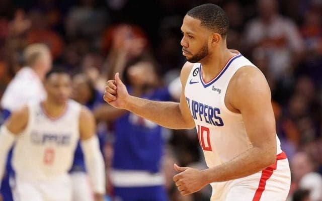 クリッパーズ退団となった経験豊富なガードのエリック・ゴードンがサンズと契約合意