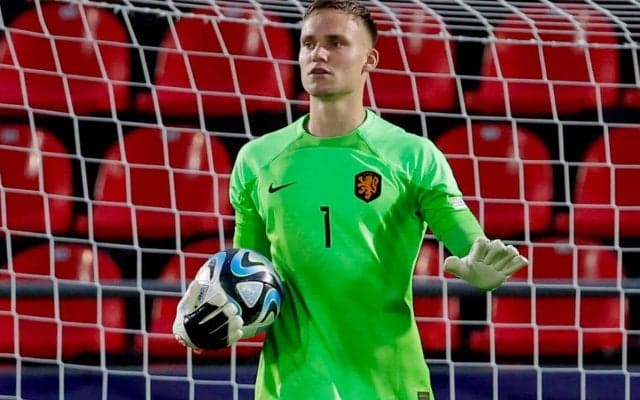 ブライトンが将来の守護神候補を獲得！ U-21オランダ代表GKフェルブルッヘンをアンデルレヒトから完全移籍で獲得