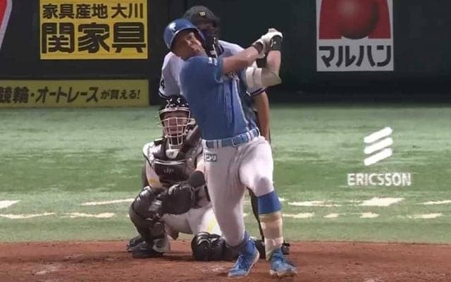 爆速177キロ弾は「右の大谷」　外野一歩も動かず…23歳の覚醒に衝撃「普通に怖いです」