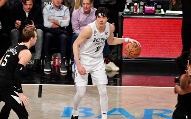 渡邊雄太がサンズと正式に契約…NBA6季目はデュラントやブッカーとチームメートに