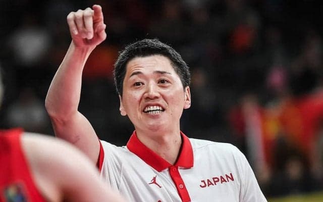 パリ五輪の出場権獲得へ“V6逸”も糧に…女子日本代表・恩塚HC「この学びを次に生かせるように」