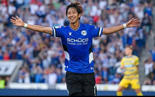 アウグスブルク、ビーレフェルトから奥川雅也を完全移籍で獲得！