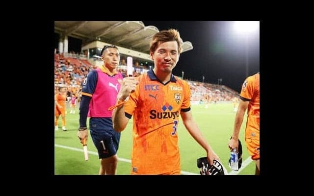 清水・乾貴士（35歳）がトップ下で輝きを取り戻した！　ピカイチの技術でエスパルスをJ1昇格に導く