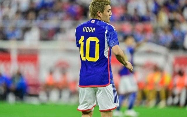 【堂安律は代表10番で成功できるか？(1)】堂安が明かす、「いい意味で勘違いしてピッチに入っています。強い自分を演じないとダメ」と明かす、独自のアプローチ方法