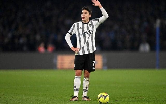 「今まで見た女性で最も美しい」ユベントスFWキエーザのモデル彼女が“美しすぎる”と話題！「信じられないほどの美しさ」