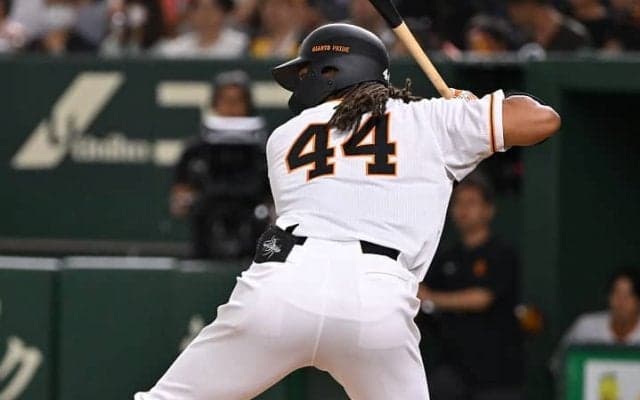 【巨人】スーパールーキー昇格の陰でひそかに注目集める「助っ人問題」