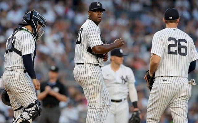 【MLB】大敗ムードに「やる気ないのか」　球場騒然“お粗末守備”に批判殺到「完全なるお笑い」