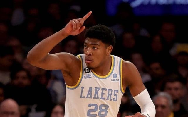 レイカーズとの再契約が正式に発表された八村塁「僕のファーストオプションでした」