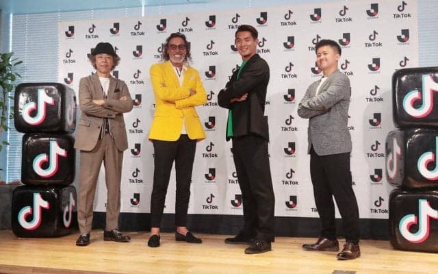 「1年か2年でブラジルに…」ラモス瑠偉氏が来日時のエピソード明かす、槙野智章氏の憧れは「森保一さん」…Jリーグ30周年記念イベントでトークショー