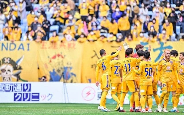 「はっきり映ってんなw」超人気マンガ『呪術廻戦』の特別ムービーに「ベガルタ仙台」登場で公式が猛プレス！「ぜひコラボしてほしい!!!!」と期待の声続々