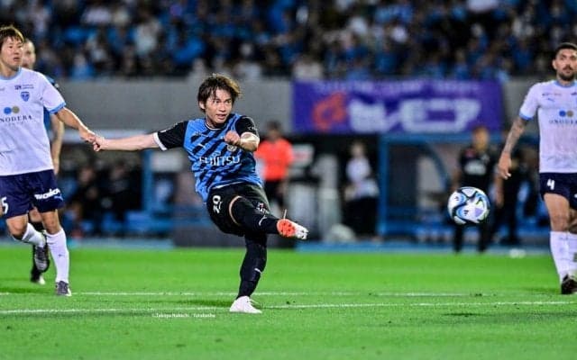 「切り返しえぐ」川崎・瀬川祐輔の「トラップ→鮮やかな切り返し→コントロールシュート」ゴールが大絶賛！「目の前で観てて本当に惚れた」と現地観戦ファンも興奮