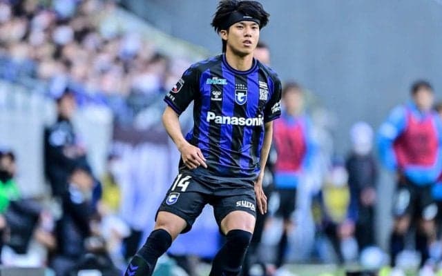 「あれ頭で合わせるんか！」G大阪MF福田湧矢の執念の“低空ダイビングヘッド弾”にファン興奮！「よく飛び込んだ」「すんごいスキマにねじ込んでる」と称賛の声