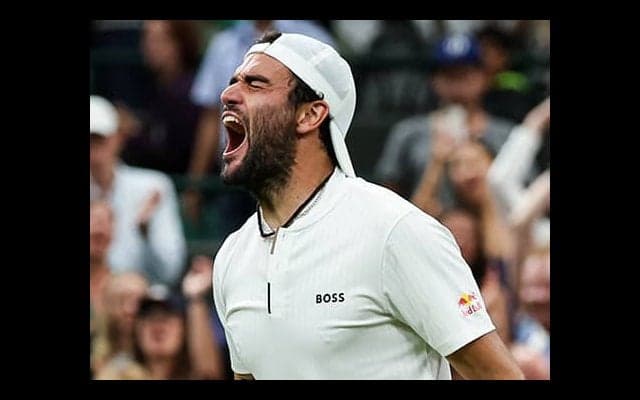  「何日もベッドで泣いてた」 