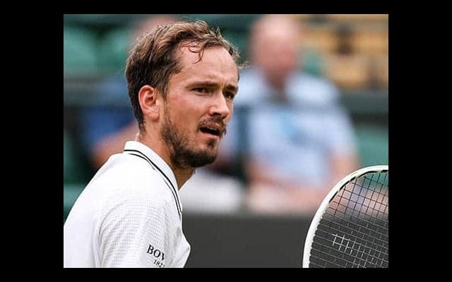  ブーイングに「背景知らない」 