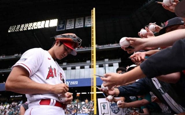 【MLB】大谷翔平の神対応にマリナーズが粋な計らい　時を超えたイチローと奇跡の“コラボ”