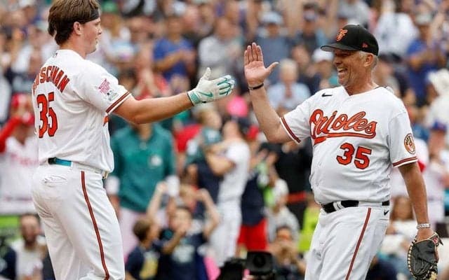 【MLB】HRダービーで両打から27発　25歳捕手が挑んだ夢の舞台…胸に宿した“父の教え”