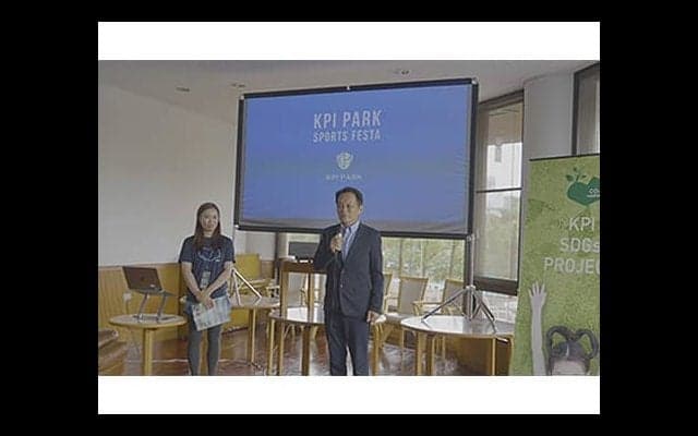 テニスコート19面のKPI PARKがオープン