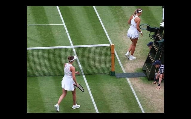  女子テニス協会が声明「握手しない」 