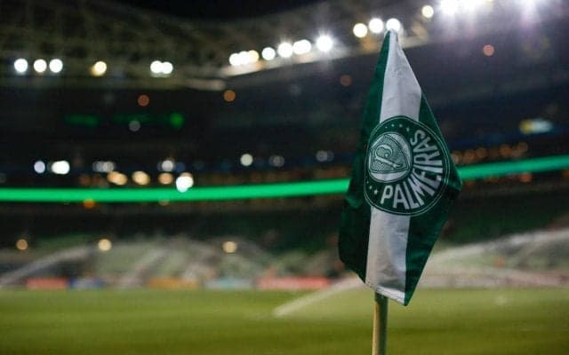 最悪の事件…相手サポーターの投げたガラス瓶が直撃、ブラジルで23歳の女性サポーターが死去