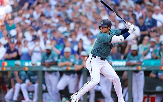 【MLBオールスター2023】大谷翔平、1日限りのグリーンユニで現地インタビューに登場　「お気に入りの選手は…」