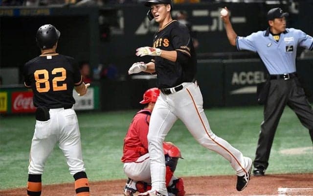 場内騒然“送りバント指令”の裏側　秋広の本塁打につながった原監督の布石