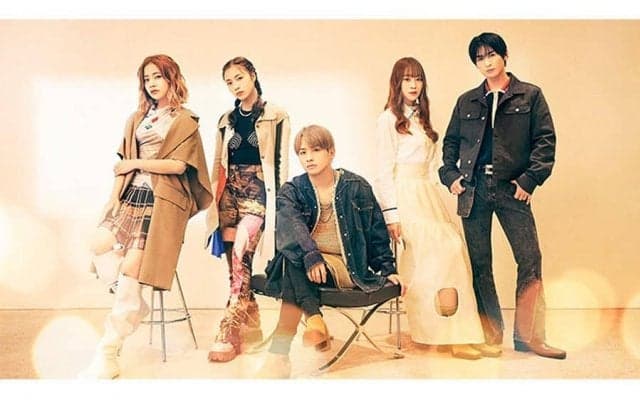 男女混成グループ「lol」が8月2日、ZOZOマリンでライブ　ロッテvs日ハムを盛り上げる