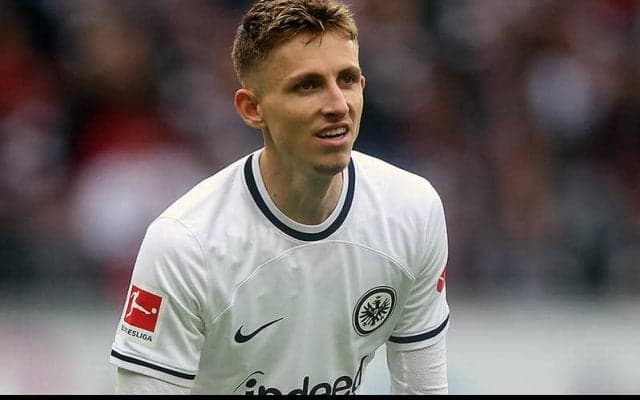 ニューカッスル、フランクフルトのリンドストローム獲得へオファー準備か？