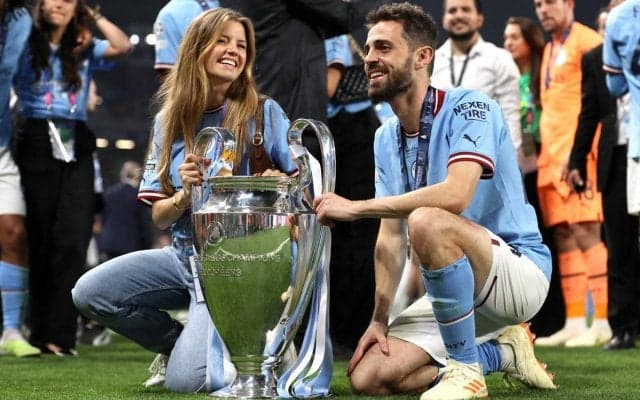 「史上最も美しい花嫁！」ベルナルド・シウバとモデル妻が挙式！ 純白ドレス姿やハネムーンの水着姿に祝福の声多数「「私は世界で一番幸運な女の子」