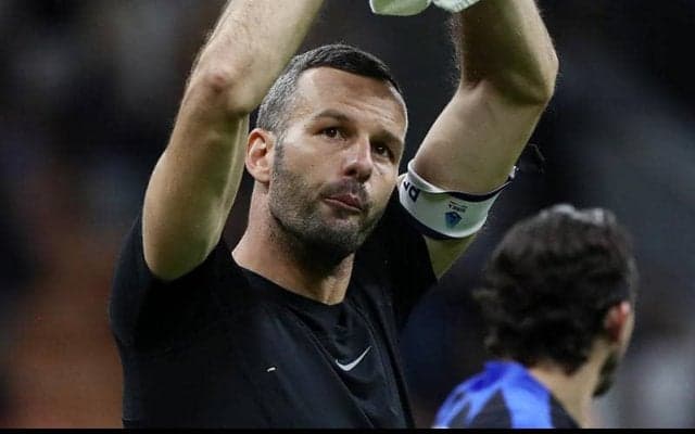 ハンダノビッチが11シーズンを過ごしたインテルを退団、｢インテル史上最高のGKの一人｣と賛辞