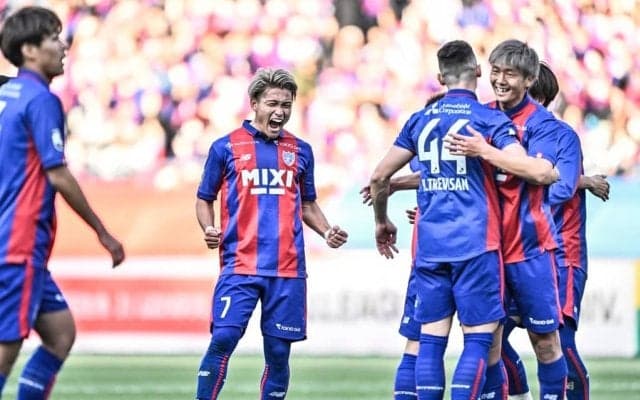 「こういうシンプルさ待ってました!!」FC東京の「クラブ名なし」限定アパレルに高評価！「コレはやばい」「こういうのが欲しかったんよね」などの声