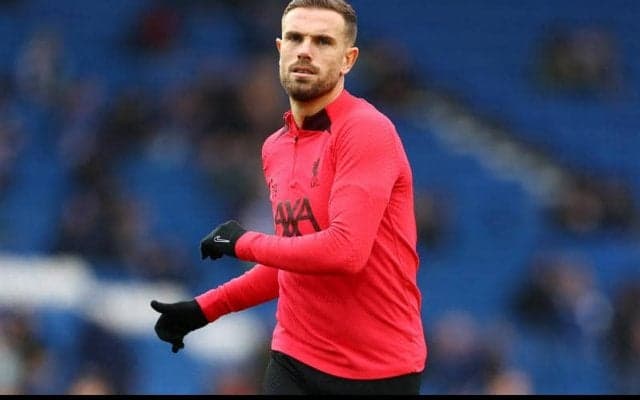 「なんて体なんだ！」リバプール主将ヘンダーソンのシーズン初日とは思えないバキバキ肉体美にチームメイトも驚愕！オフ返上で自主トレ実施