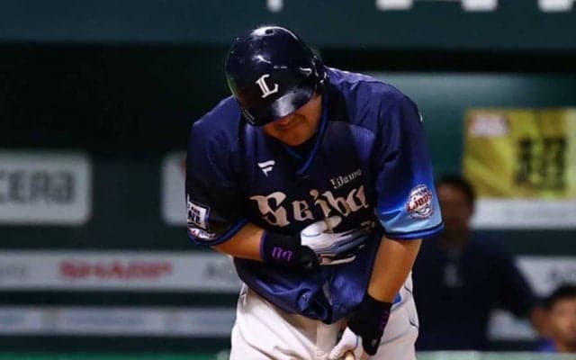「これがほんとの隠し球」　球場騒然…まさかの“珍死球”は「マジシャンか？」