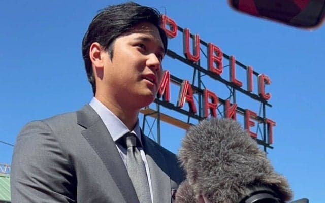 【MLB】13歳少女に“振り回された”大谷翔平が「マジで可愛い」　思わぬ贈り物にタジタジ